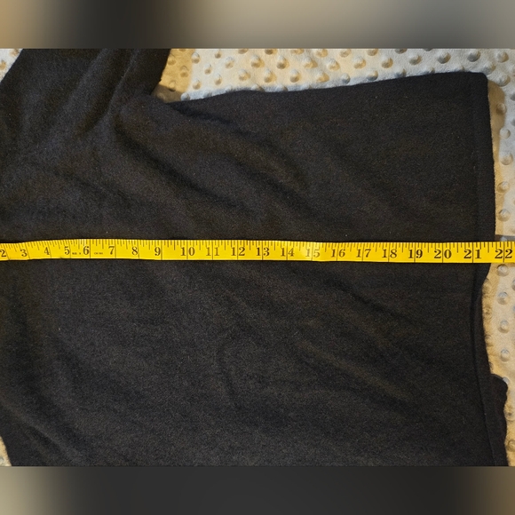 Classic Timeless Black Cashmere Women's Sweater Quiet Luxury Buttons Soft - Picture 7 of 13